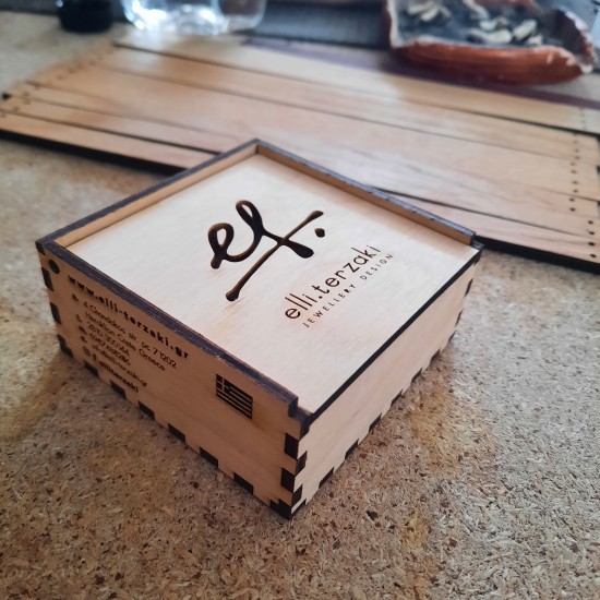 Κουτί ανοιγόμενο 7 x 7 x 2,5cm Κουτί ανοιγόμενο 7 x 7 x 2,5cm