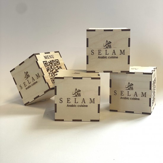 Επιτραπέζιος Κύβος με Λογότυπο & QR Code | 7cm