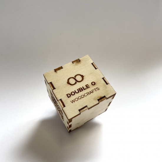 Επιτραπέζιος Κύβος με Λογότυπο & QR Code |  5cm