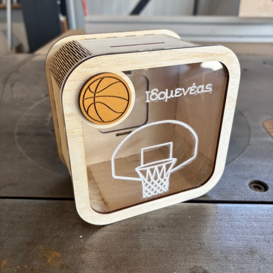 Προσωποποιημένος Ξύλινος Κουμπαράς με Όνομα & Σχέδιο | Μπάσκετ