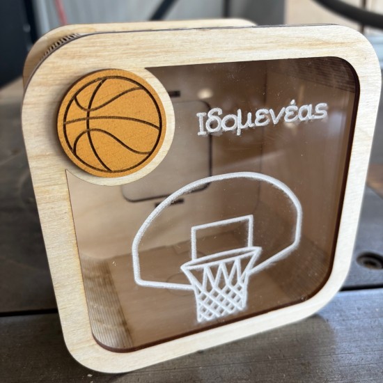 Προσωποποιημένος Ξύλινος Κουμπαράς με Όνομα & Σχέδιο | Μπάσκετ