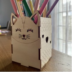 Ξύλινη Μολυβοθήκη Γατούλα – Προσωποποιημένη 