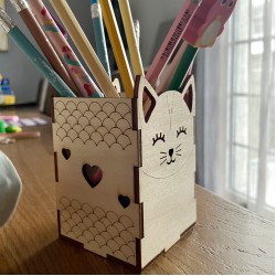 Ξύλινη Μολυβοθήκη Γατούλα – Προσωποποιημένη 