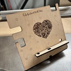  Ξύλινο Stand Οργάνωσης Γραφείου | Προσωποποιημένο με Όνομα & Καρδιά   