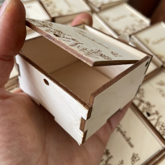 Ξύλινο Κουτί με Καπάκι & Χάραξη | 6×6x3,5 εκ.